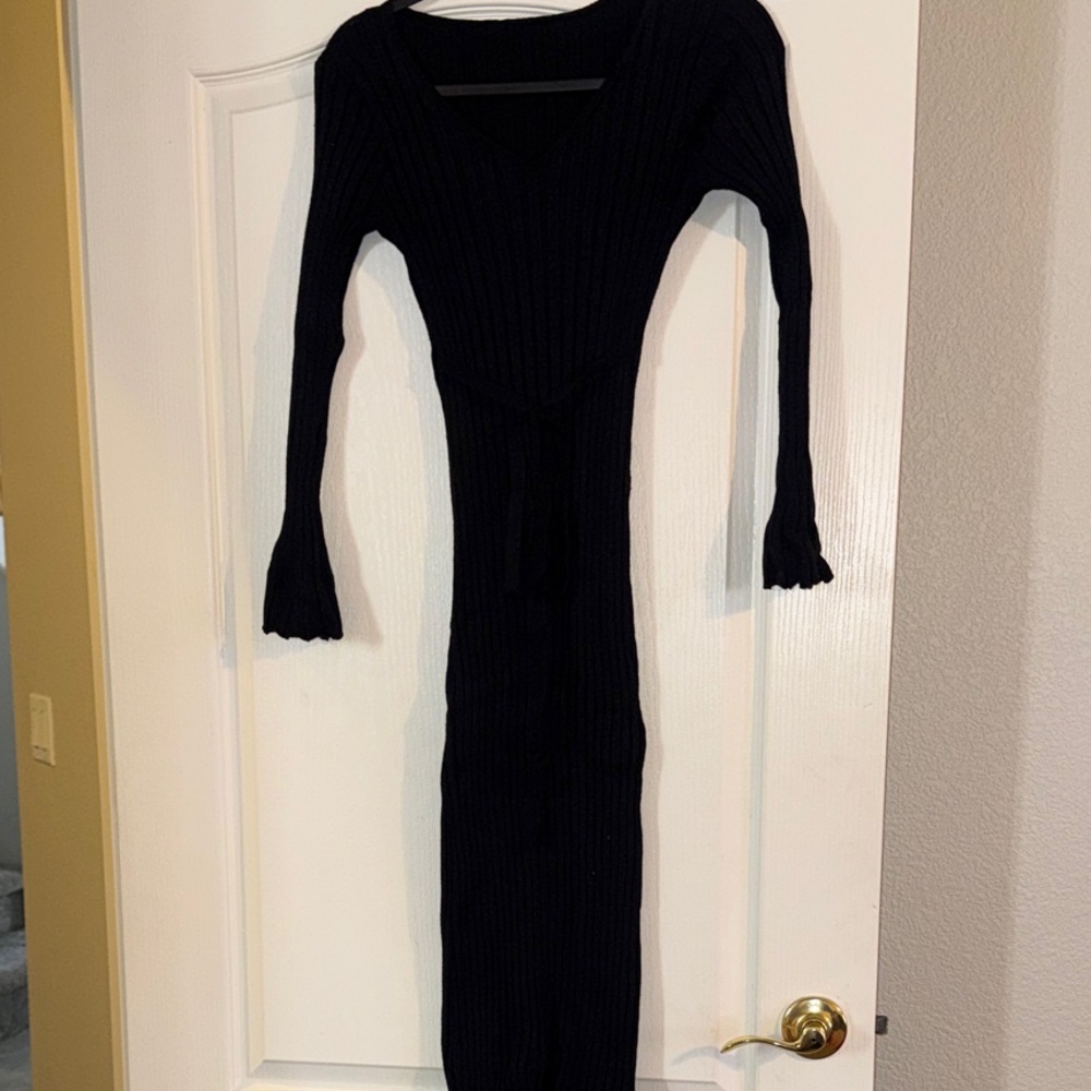 Elegant Black Knit Dress